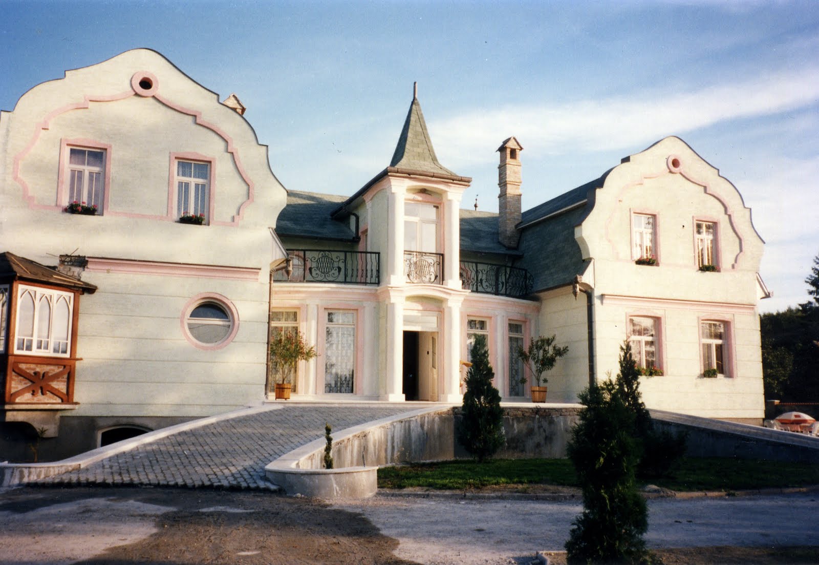 Cazarea noastrã de ocazie din Gyor, Ungaria.